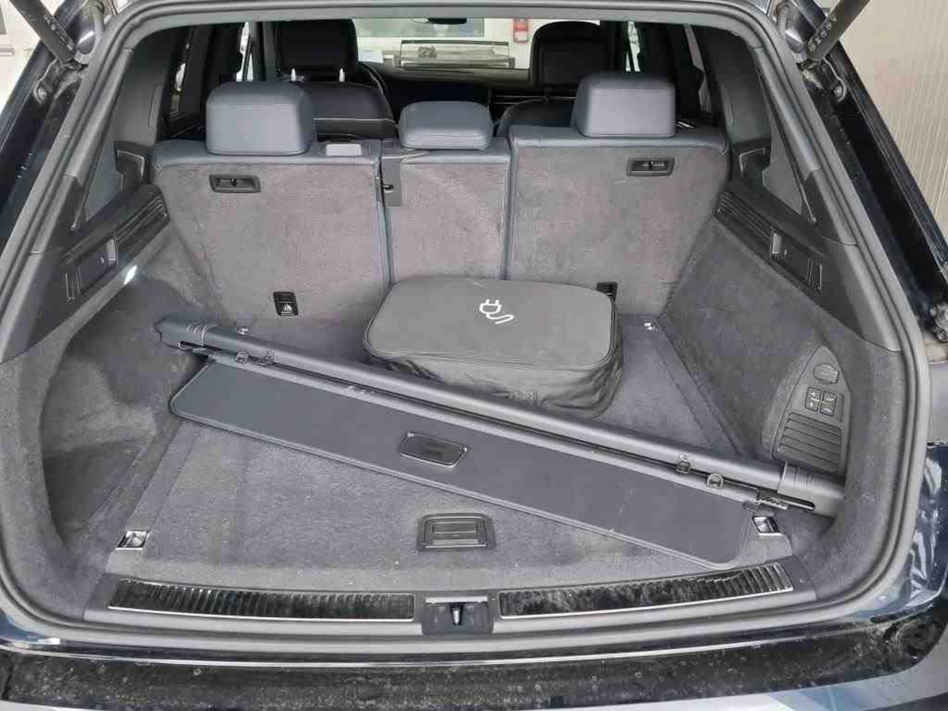 Volkswagen Touareg Elegance