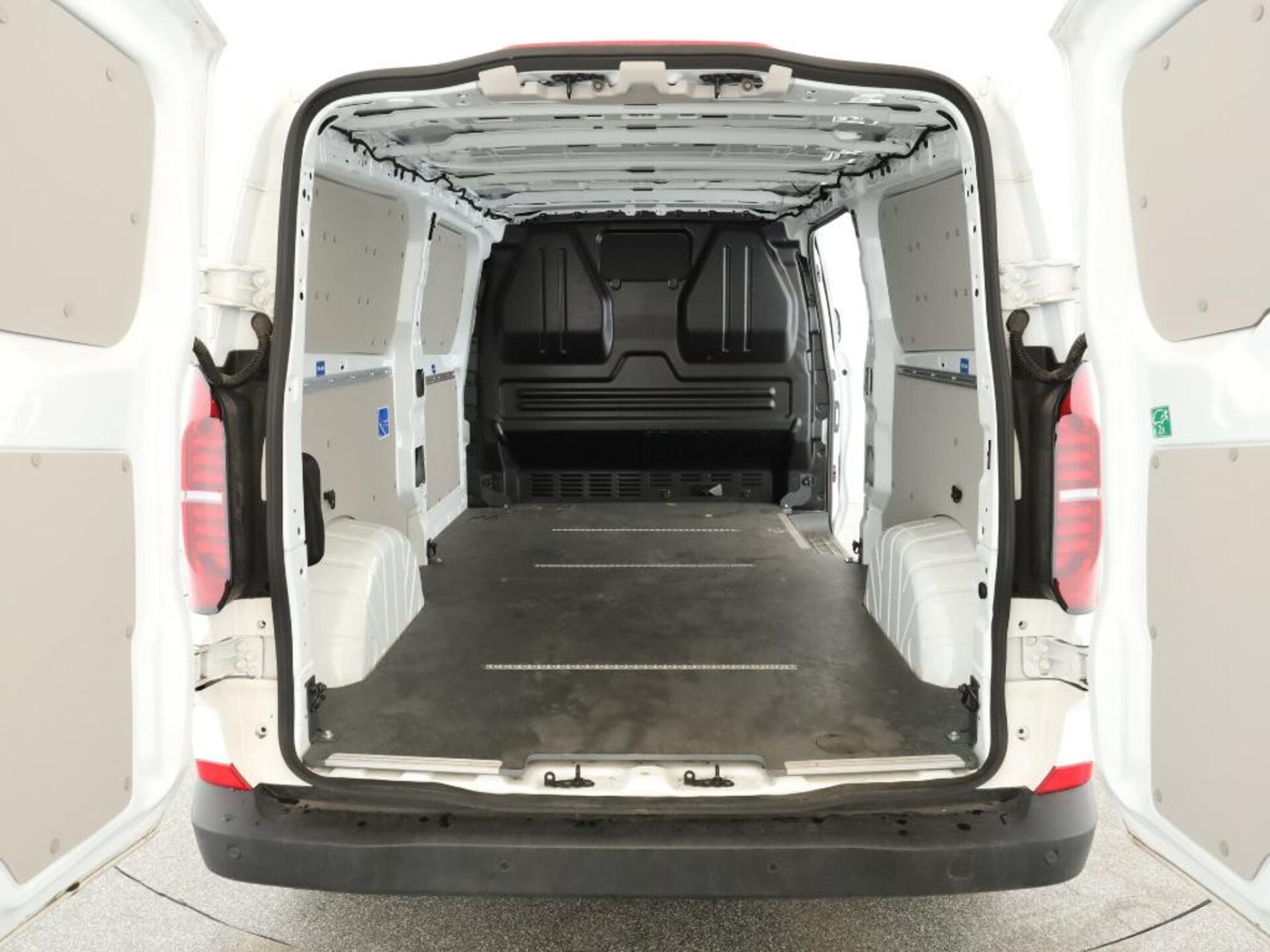Volkswagen Transporter Kasten langer Radstand