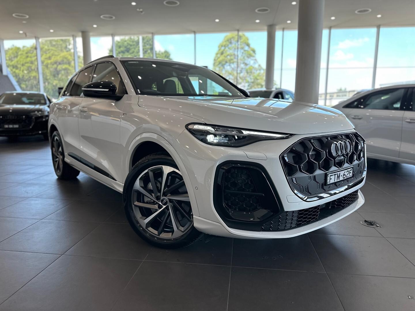 Image about Audi Q5 SUV TDI quattro 150 kW sport
