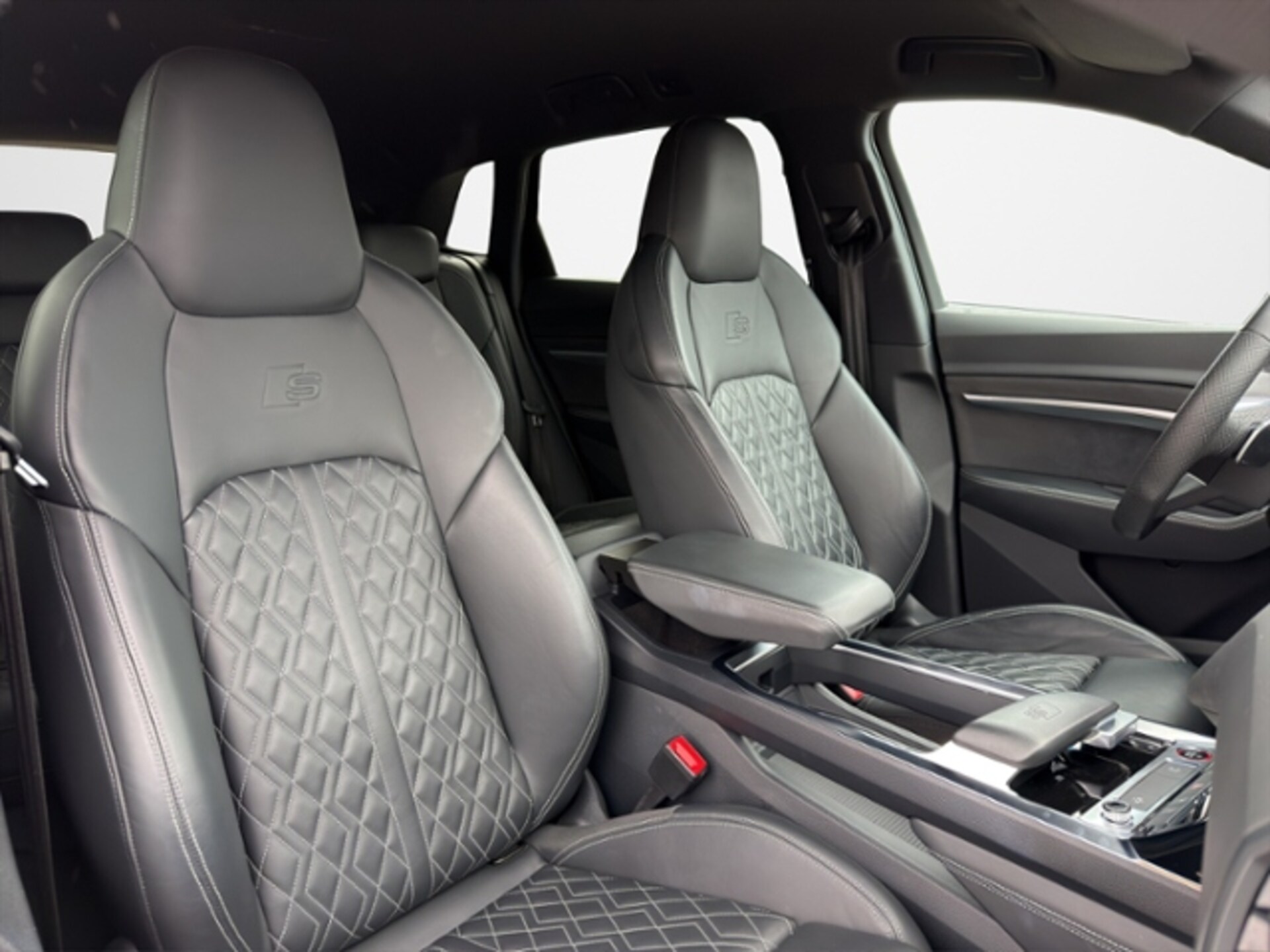 Audi e-tron S