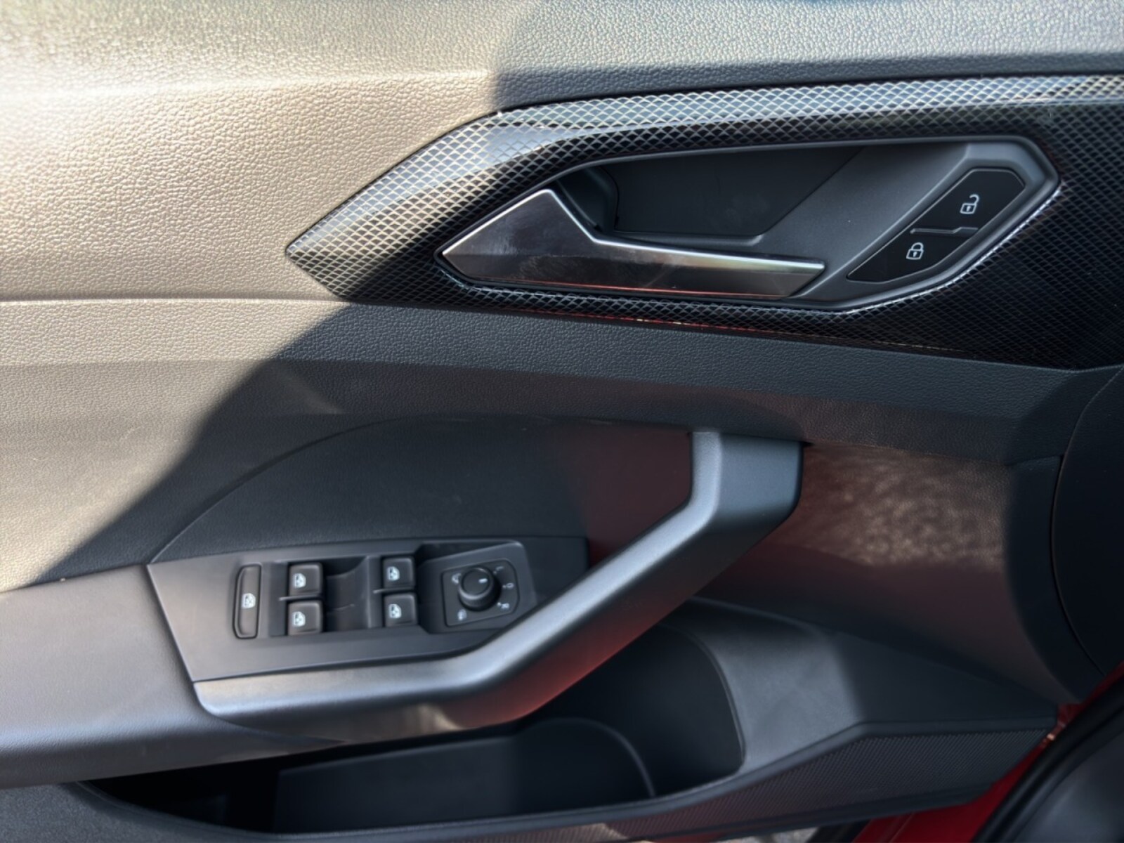 Volkswagen T-Cross – Bild 9