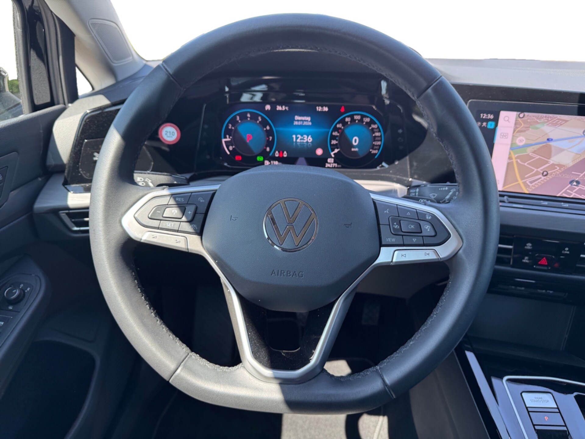 Volkswagen Golf Style