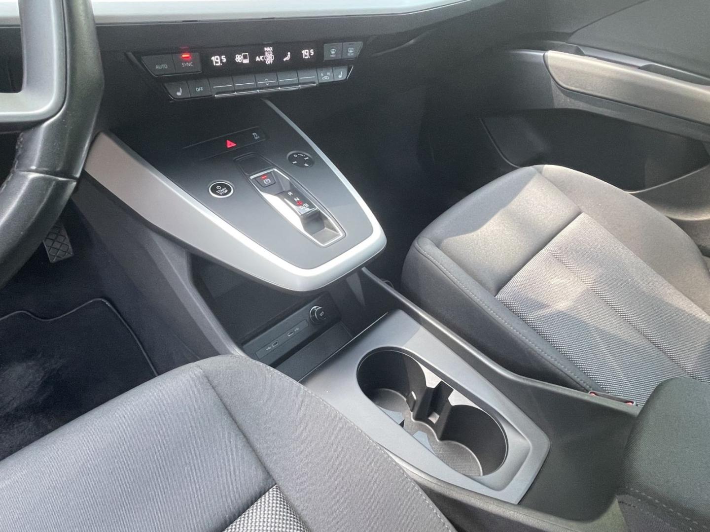 Image about Audi Q4 e-tron 40 e-tron