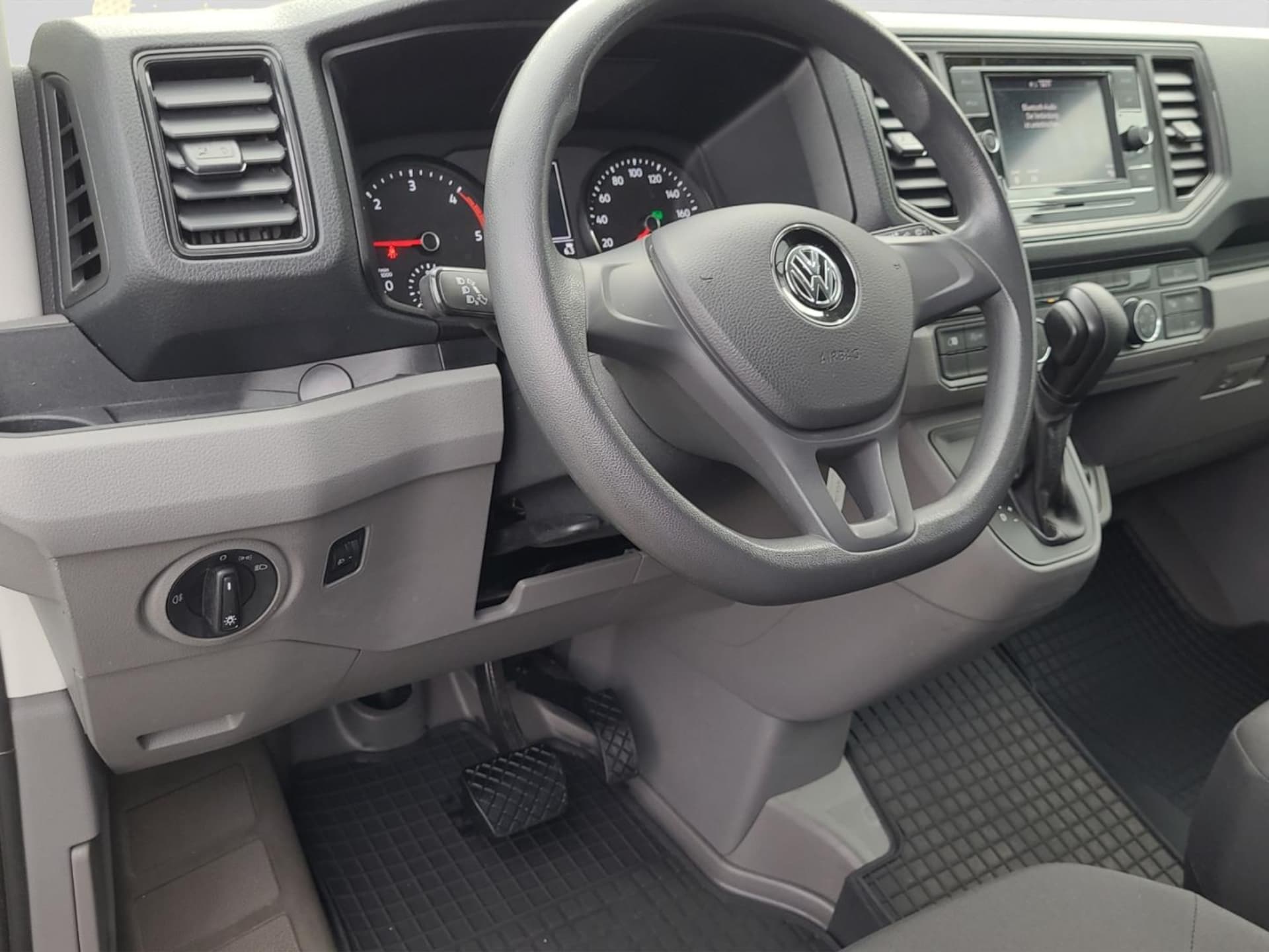 Volkswagen Crafter Kasten mittlerer Radstand