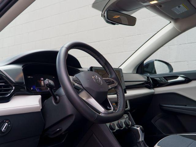 2025 Volkswagen Taos
