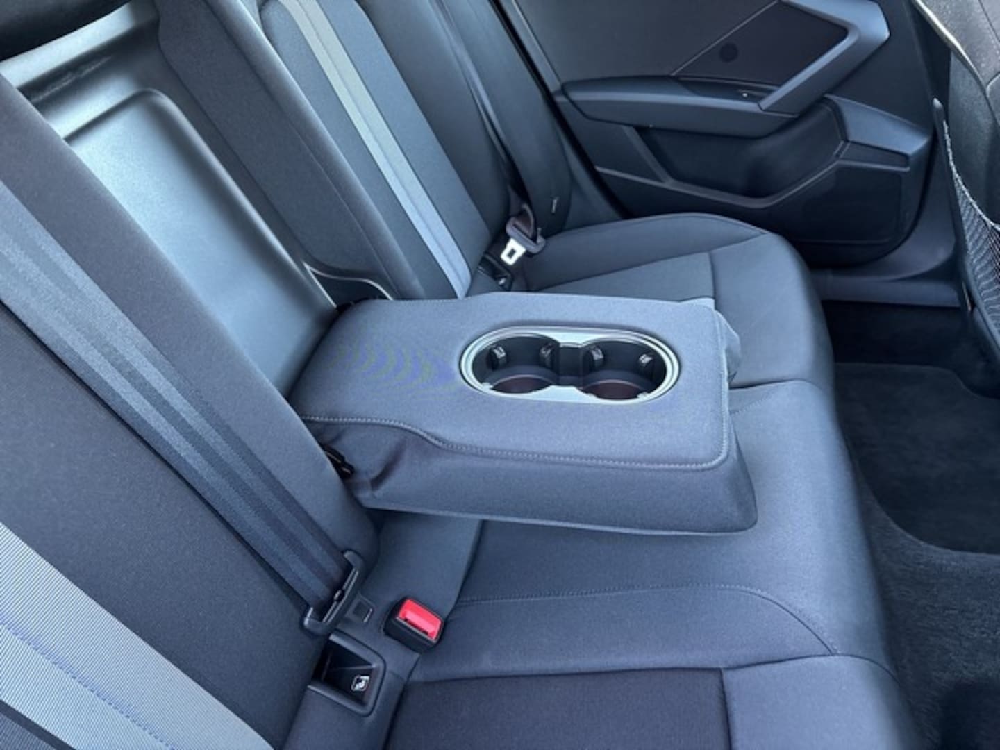 Bild über Audi A3 Sportback advanced 35 TDI S tronic - für weitere Informationen kontaktieren Sie den Audi Partner