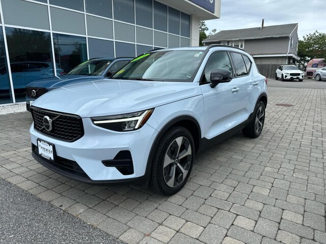 2024 Volvo XC40