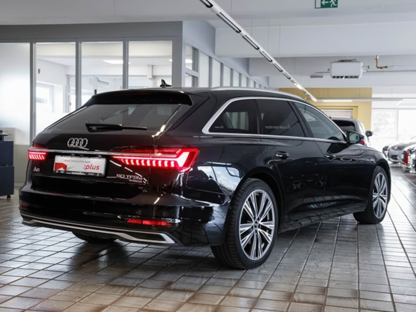 Bild über Audi A6 Avant TFSI e advanced 50 TFSI e quattro S tronic - für weitere Informationen kontaktieren Sie den Audi Partner