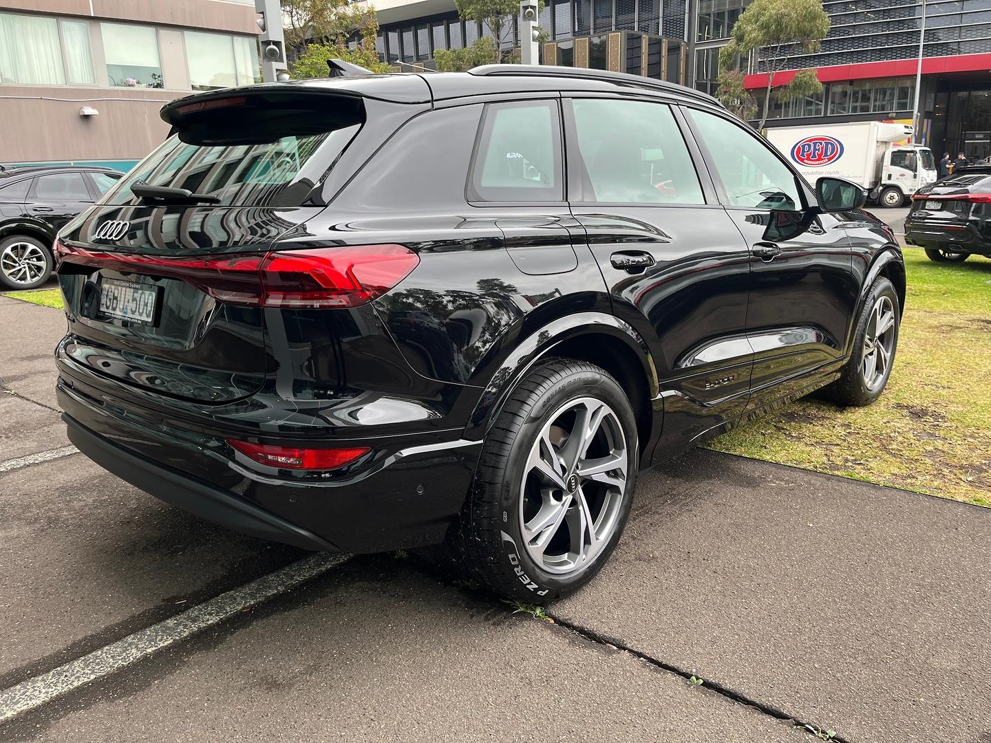Image about Audi Q6 SUV e-tron e-tron