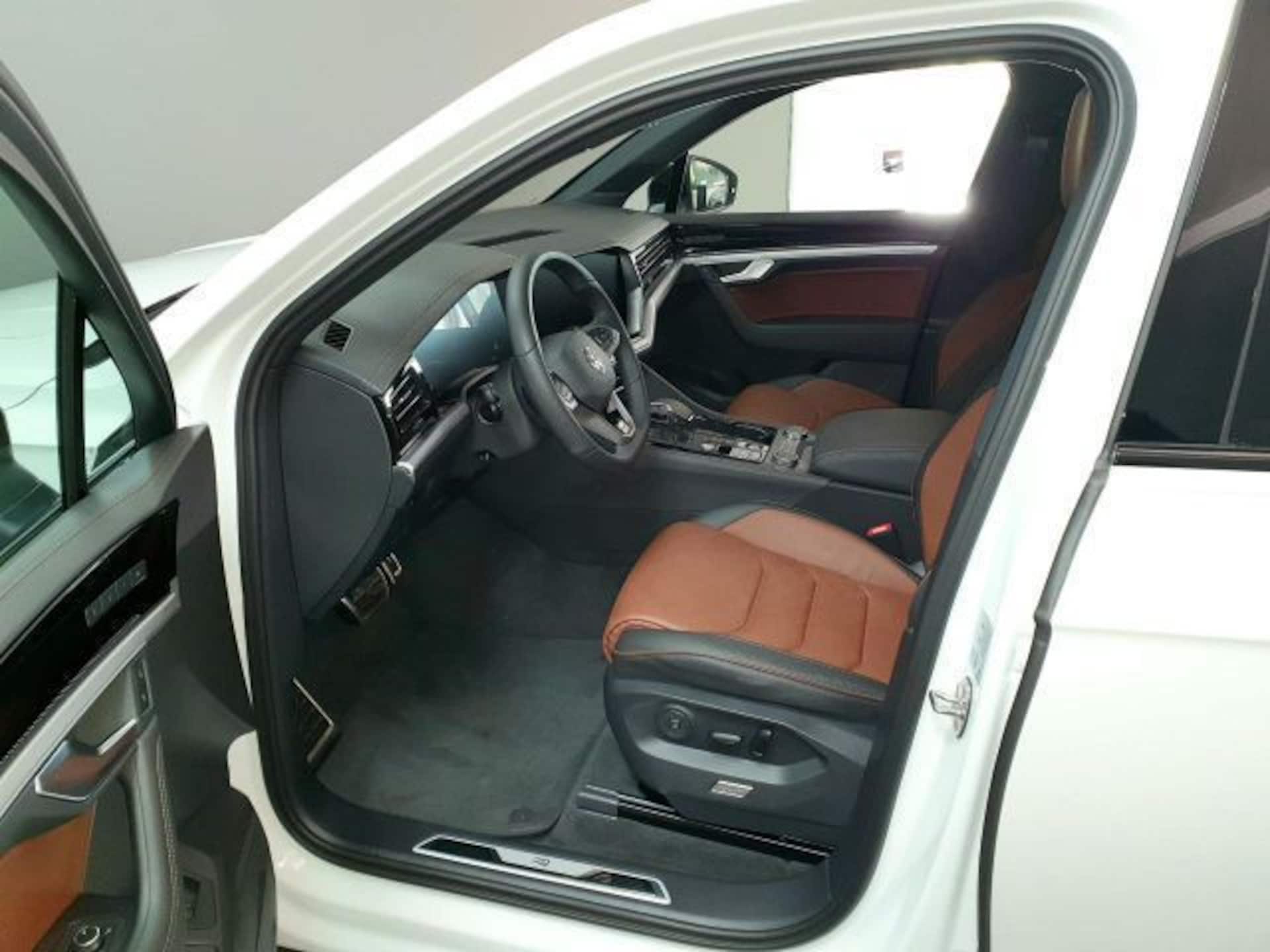 Volkswagen Touareg R-Line