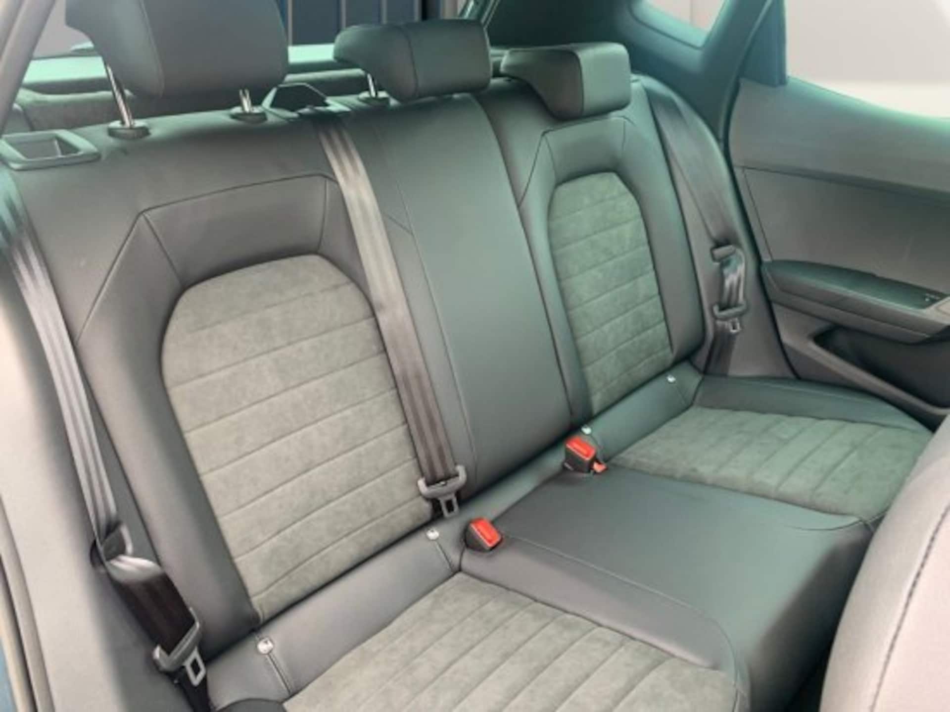 SEAT Arona FR