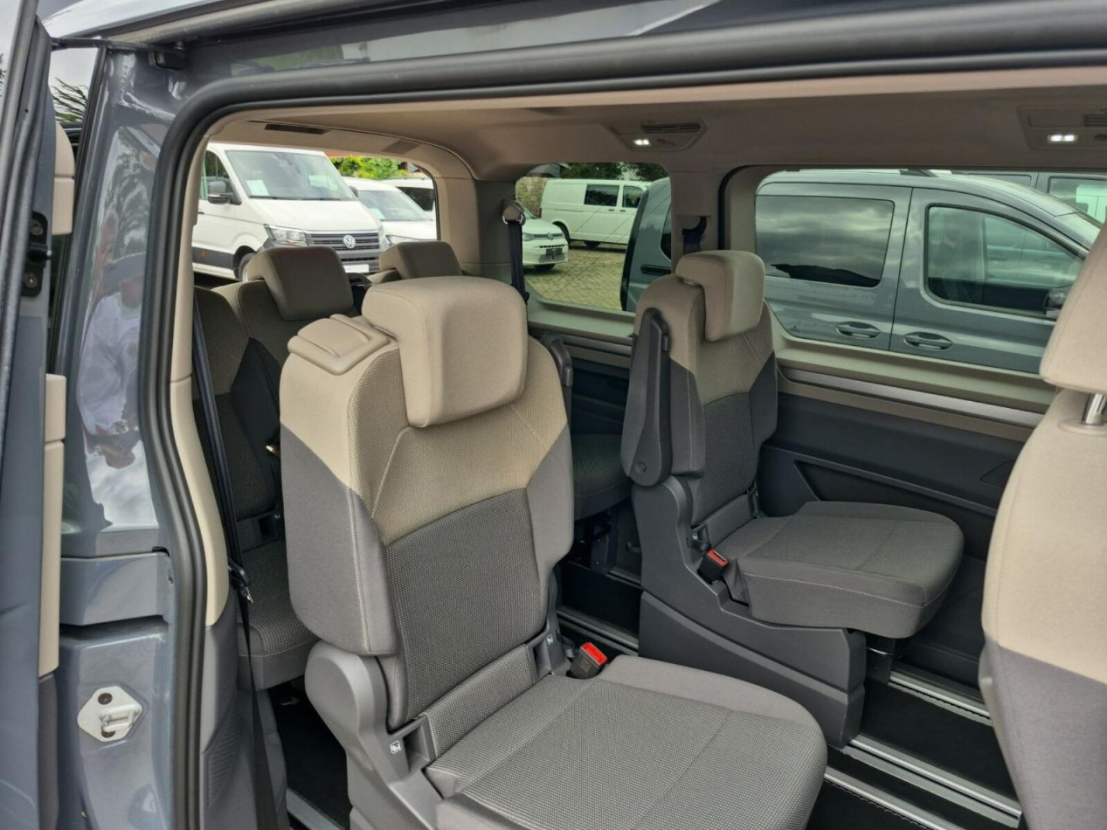 Volkswagen Multivan – Bild 15