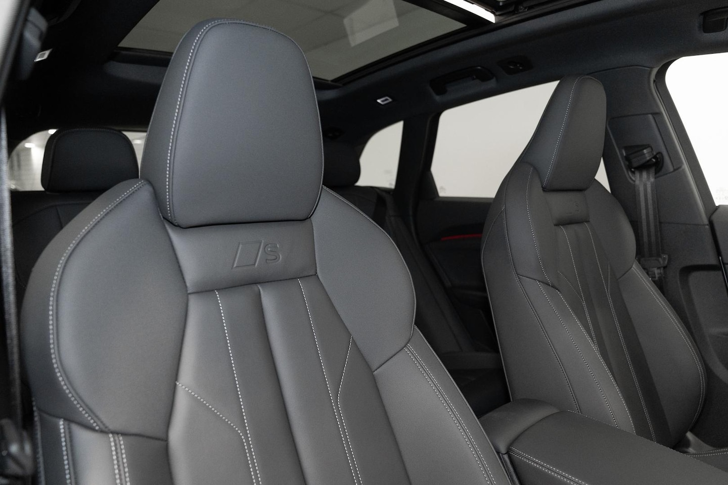 Image about Audi Q5 SUV TFSI quattro 200 kW sport