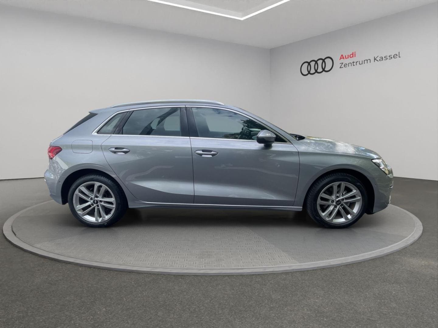 Bild über Audi A3 Sportback advanced 35 TFSI S tronic - für weitere Informationen kontaktieren Sie den Audi Partner