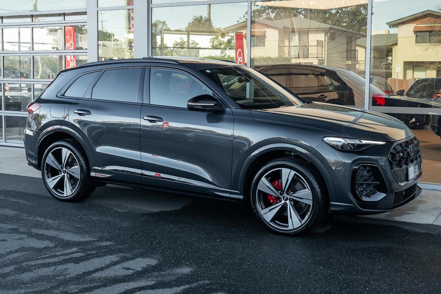 Image about Audi SQ5 SUV TFSI 270 kW edition one