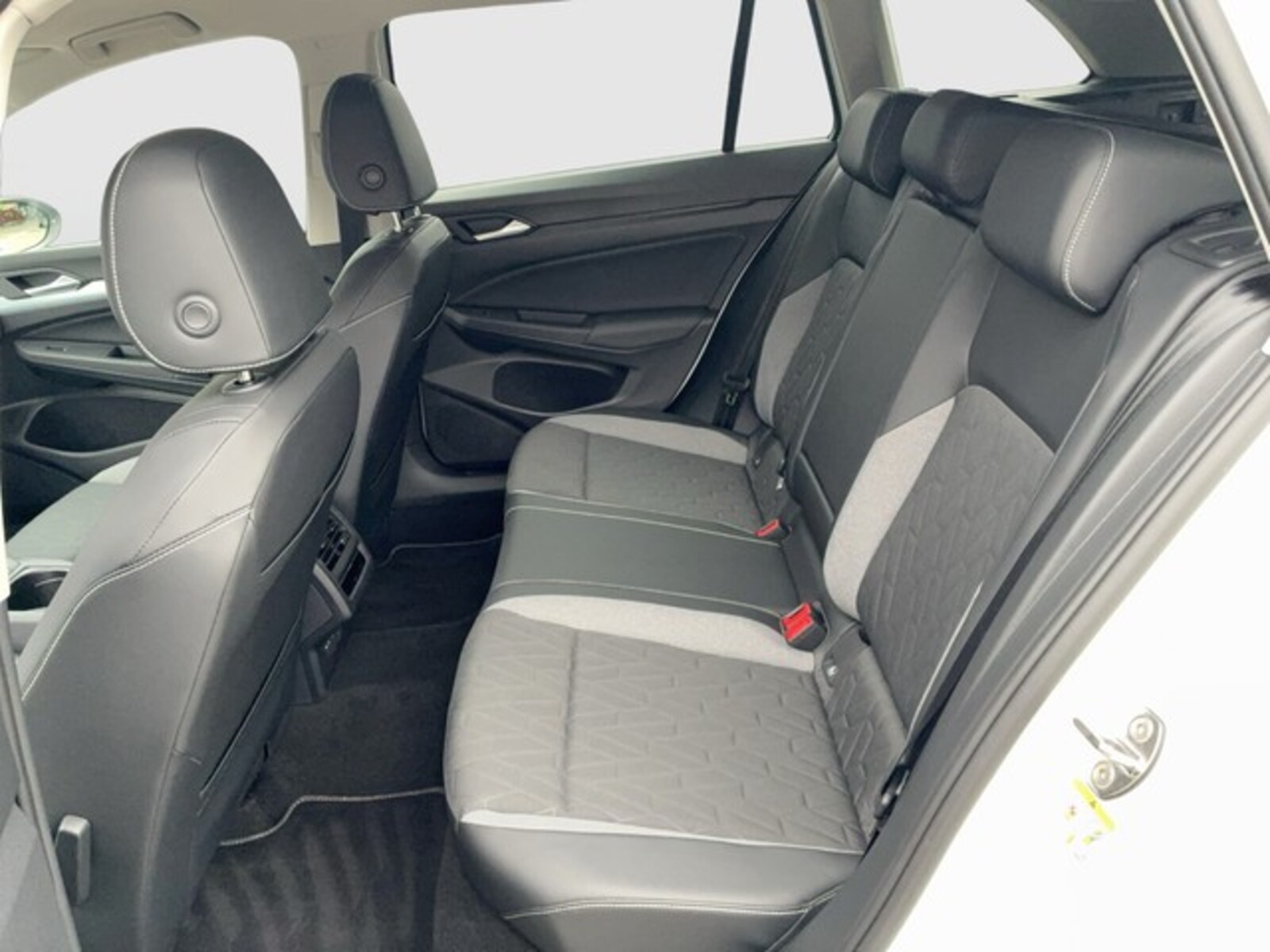 Volkswagen Golf Variant – Bild 11