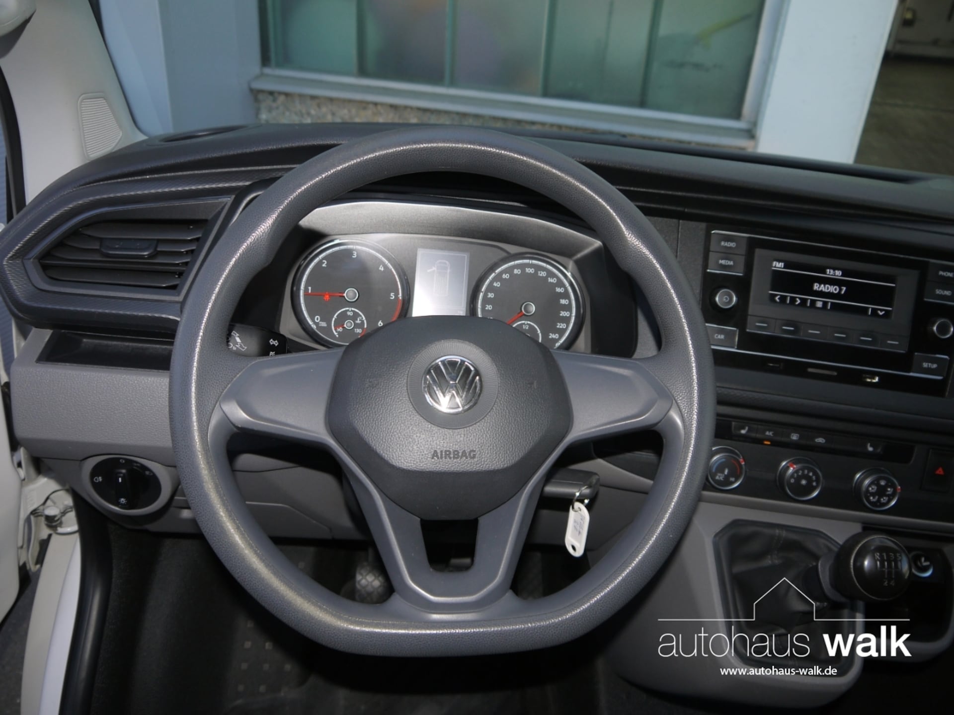 Volkswagen T6.1 Transporter Kasten kurzer Radstand