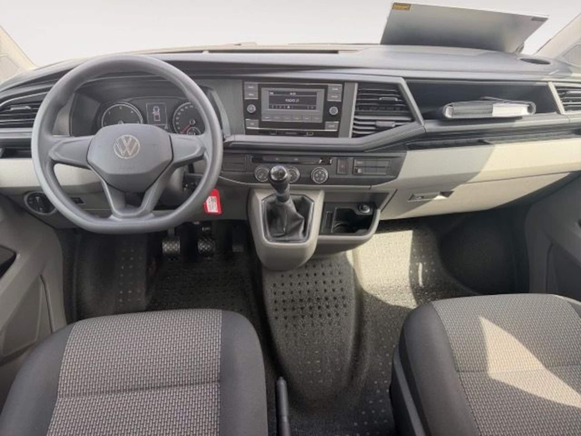 Volkswagen T6.1 Transporter Pritschenwagen Doppelkabine