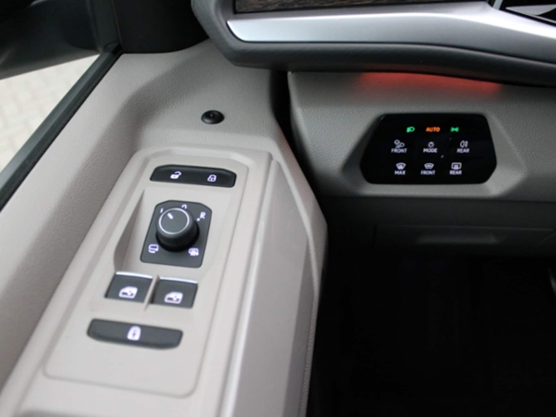 Volkswagen Multivan Langversion Style