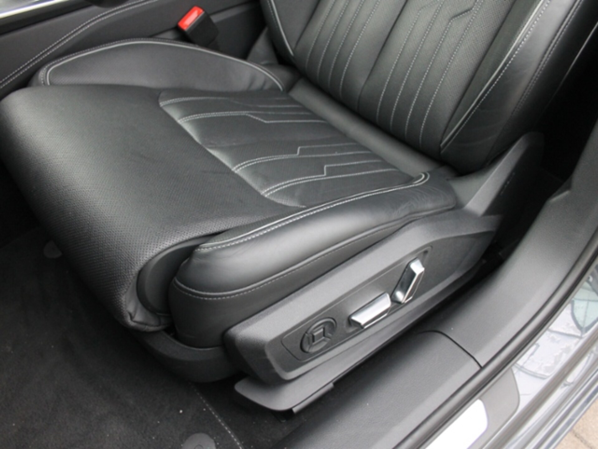 Audi A6 Avant TFSI e Design