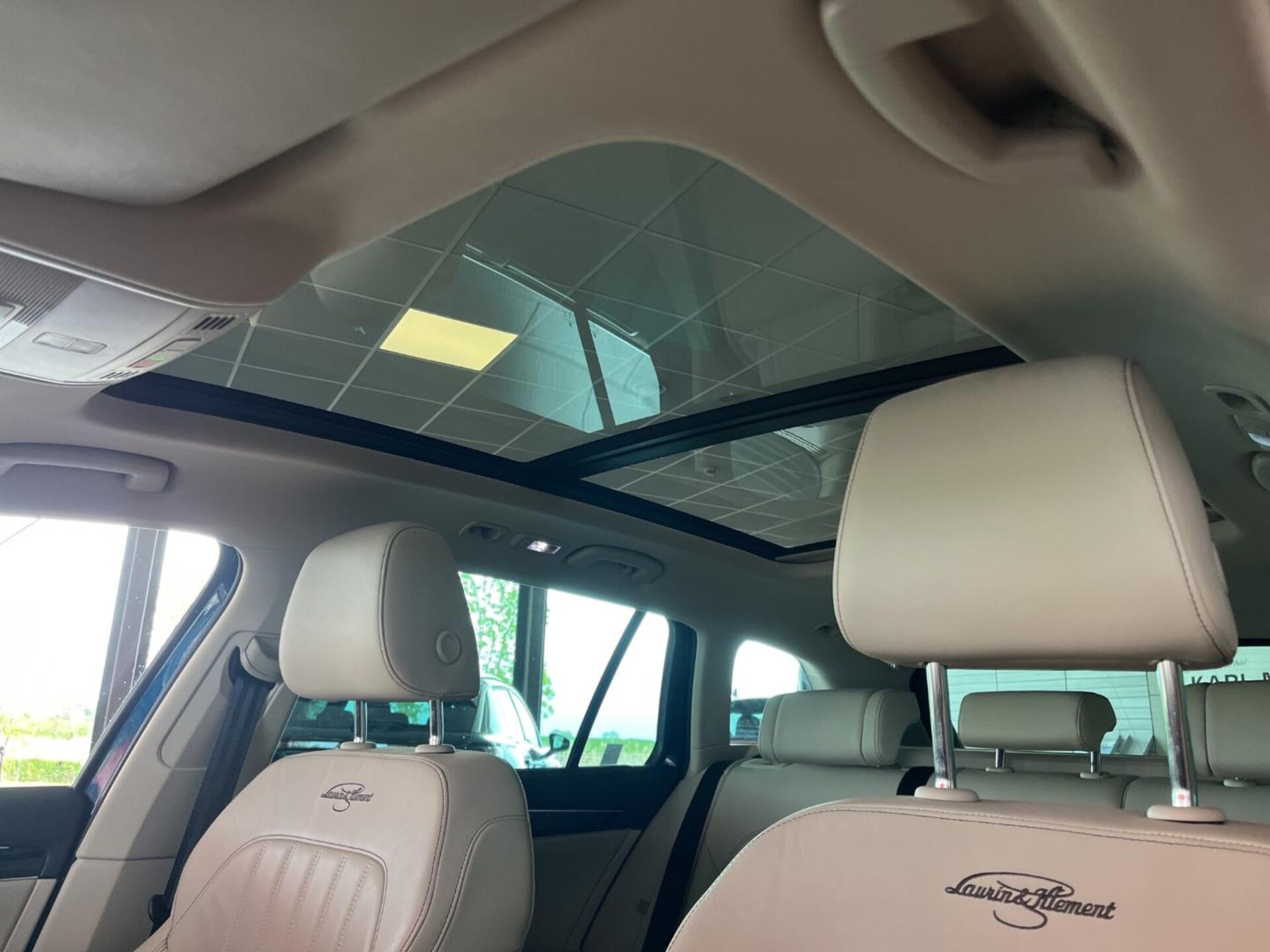 Skoda Superb Combi Laurin & Klement