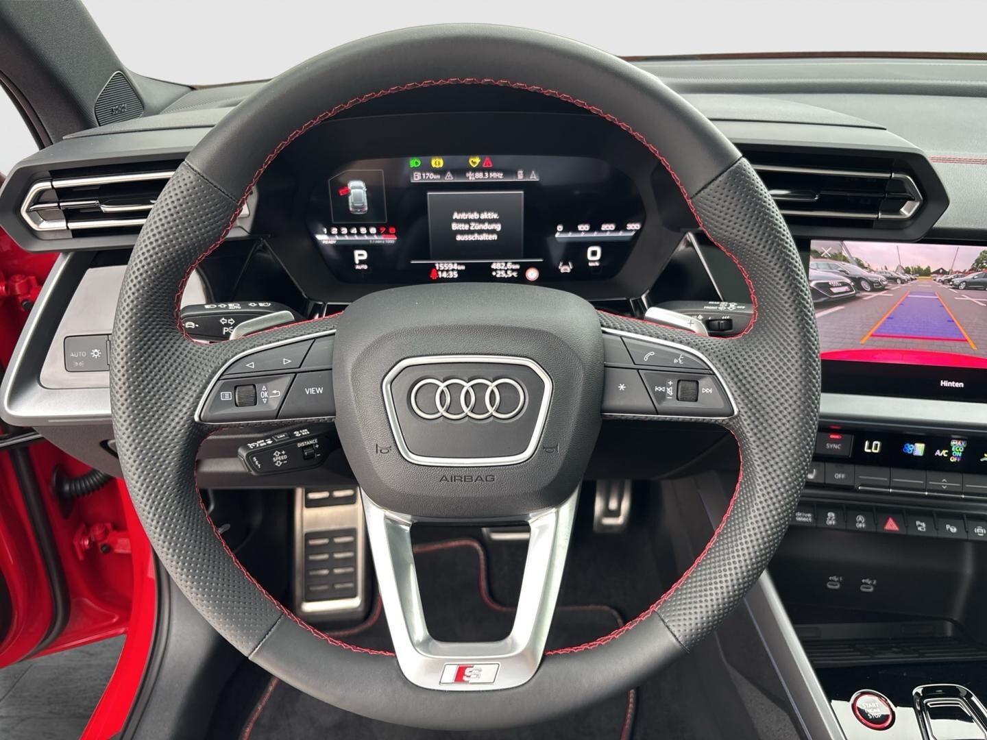 Bild über Audi S3 Sportback TFSI quattro S tronic - für weitere Informationen kontaktieren Sie den Audi Partner