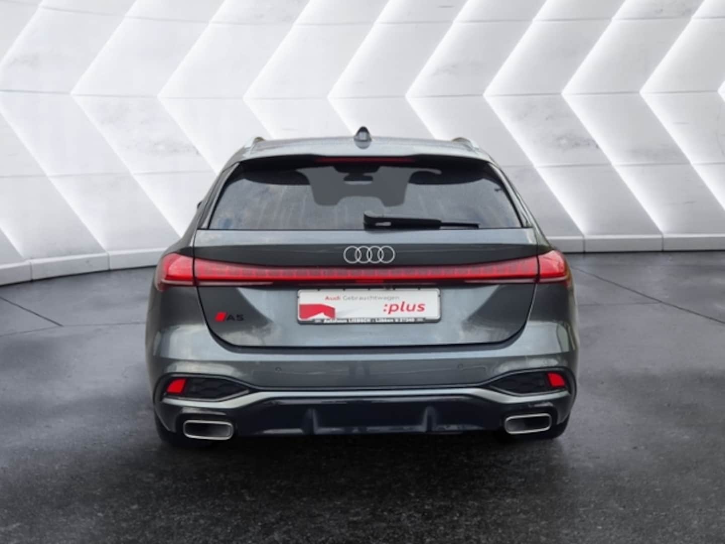 Bild über Audi A5 Avant TFSI S tronic - für weitere Informationen kontaktieren Sie den Audi Partner
