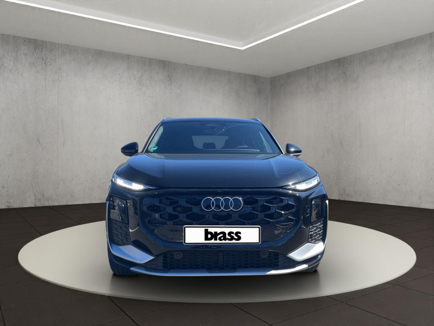 Bild über Audi Q3 SUV TFSI quattro 195 kW S tronic - für weitere Informationen kontaktieren Sie den Audi Partner