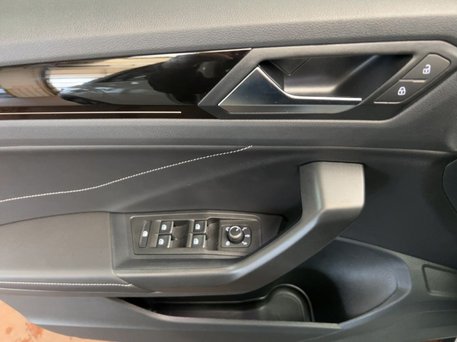 Volkswagen T-Roc – Bild 18