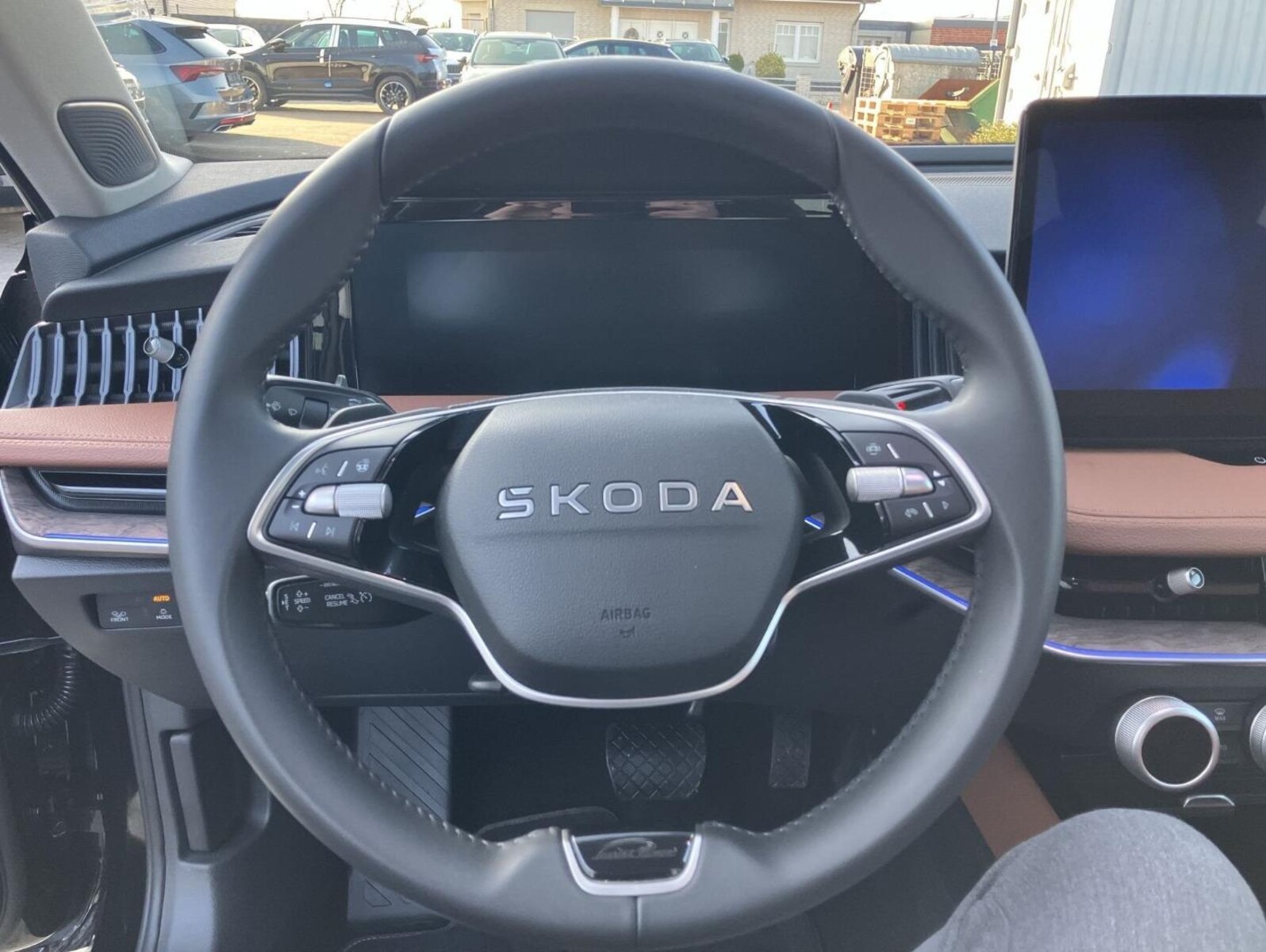 Škoda Superb Combi – Bild 9