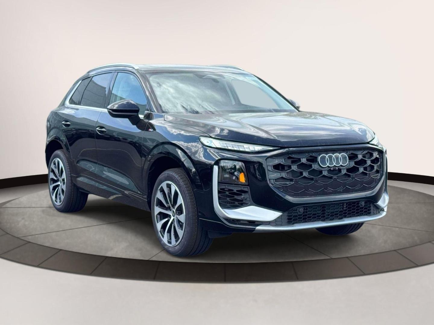 2026 Audi Q3 S line quattro's photo