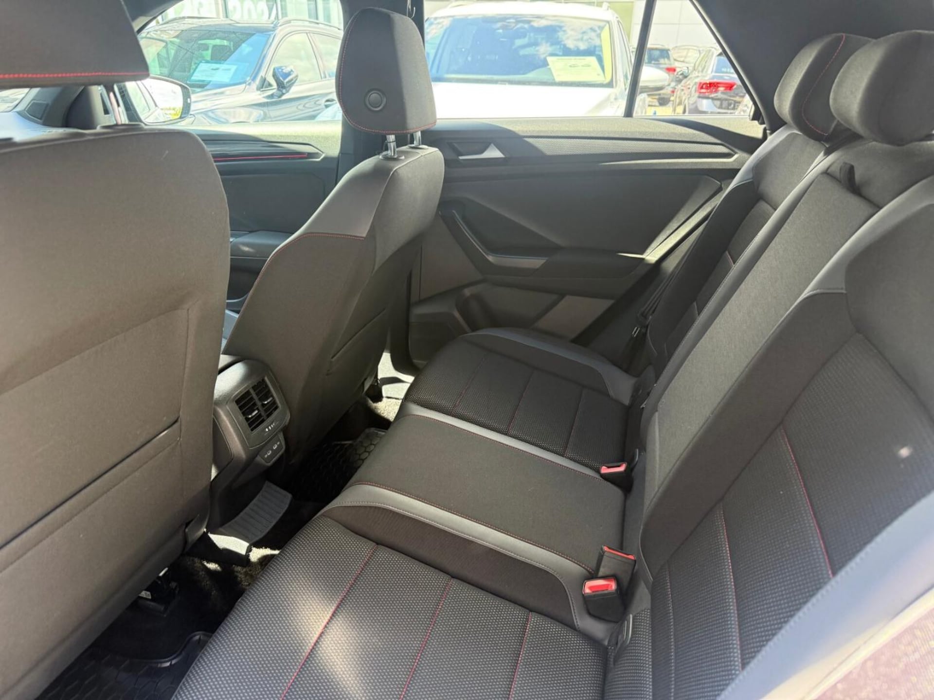Volkswagen T-Roc Sport