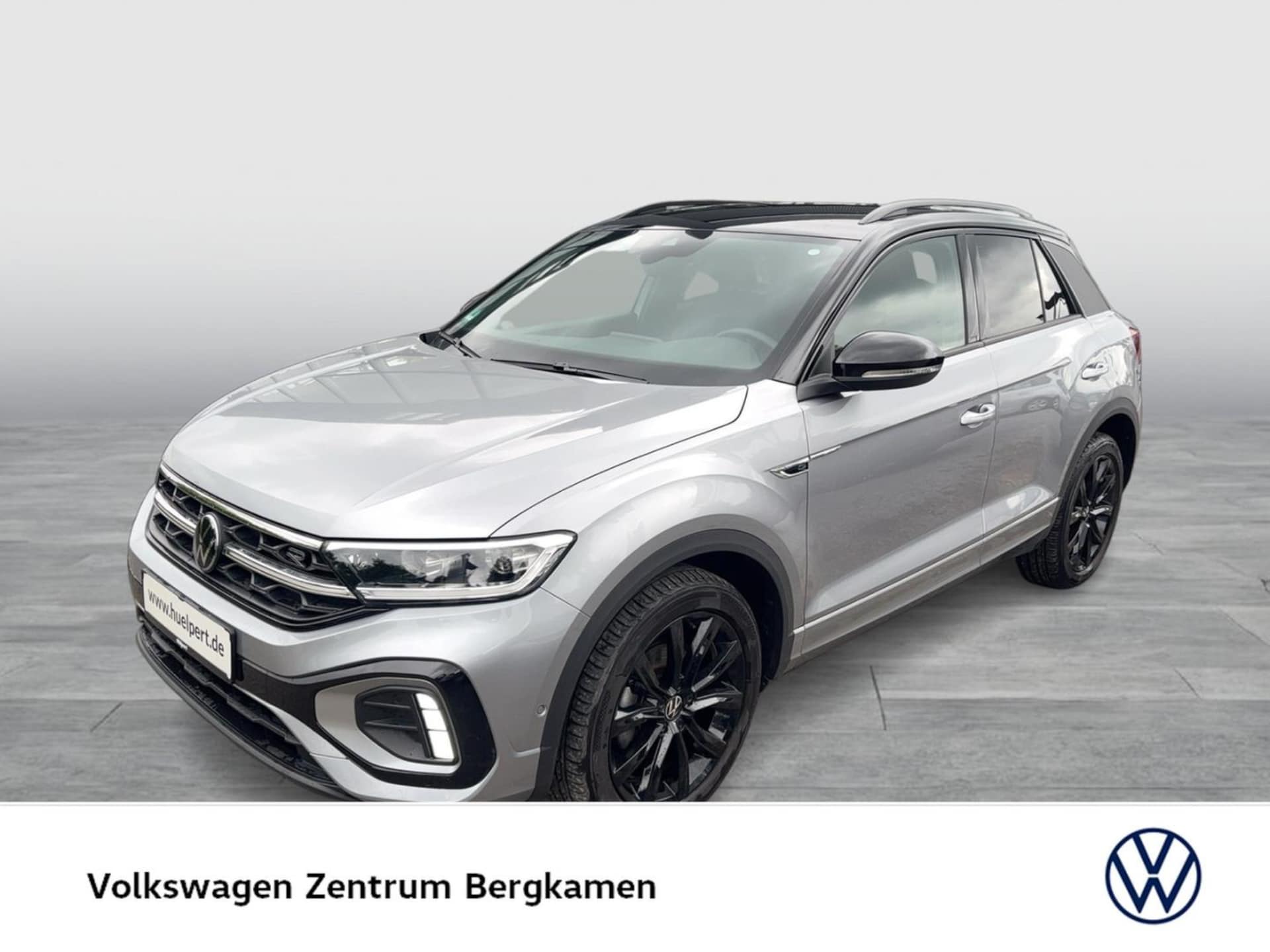 Volkswagen T-Roc 2024 — T-Roc 1.5 R-LINE BLACKSTYLE ALU18 MATRIX NAVI e...