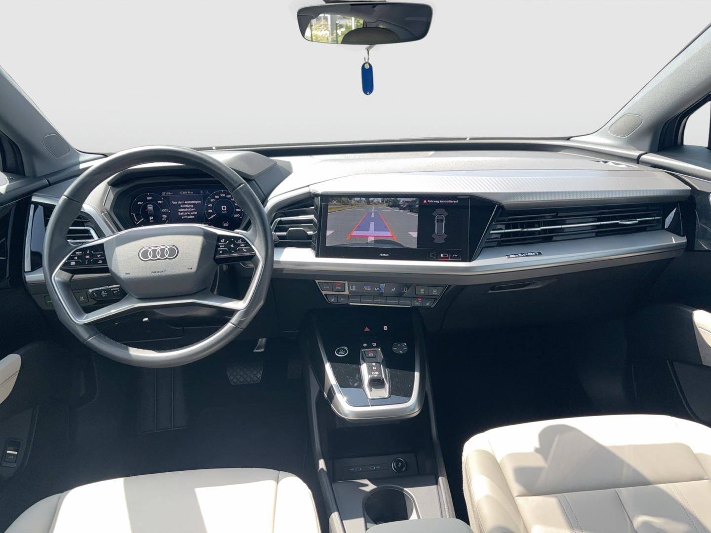 Bild über Audi Q4 e-tron 40 e-tron - für weitere Informationen kontaktieren Sie den Audi Partner