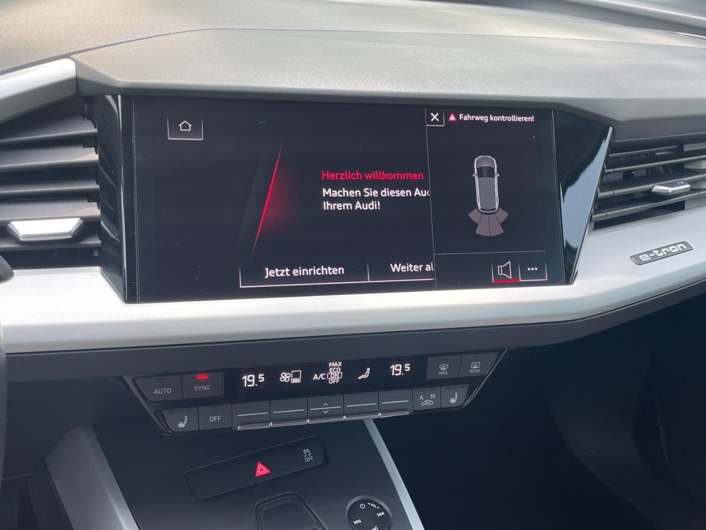 Image about Audi Q4 e-tron 40 e-tron