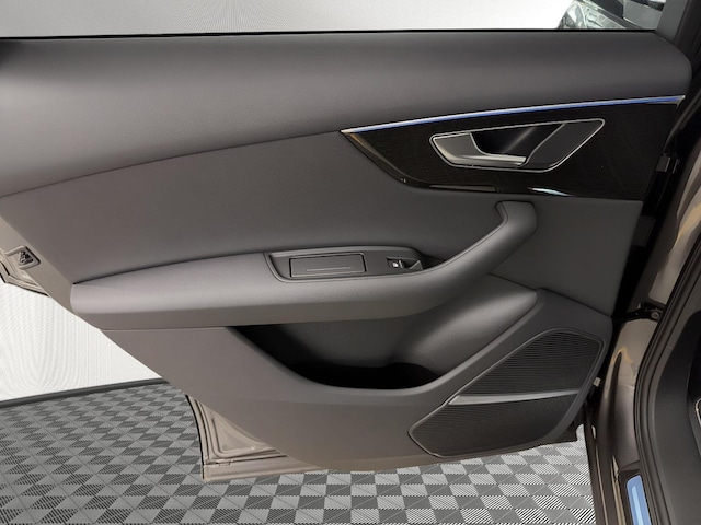 2026 Audi Q7 Premium - Photo 17