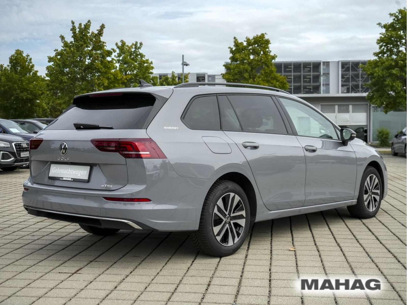 Volkswagen Golf Variant – Bild 6