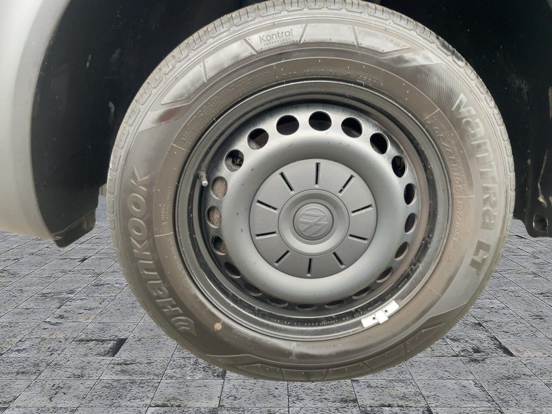 Volkswagen T6.1 Transporter Kasten langer Radstand