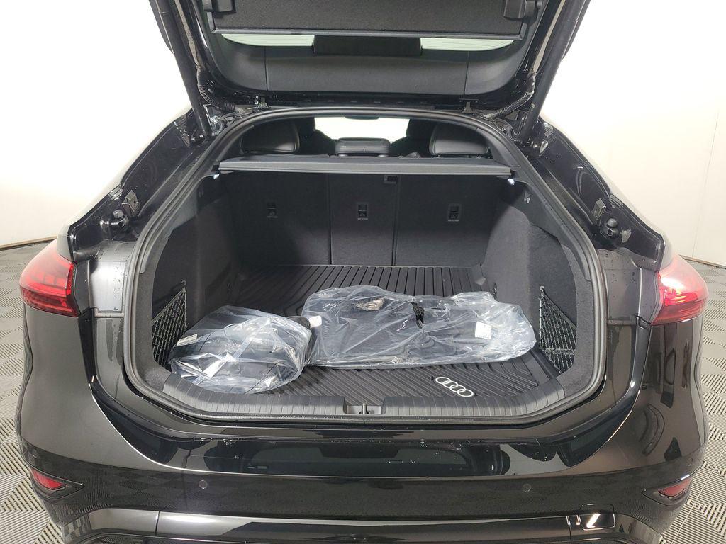 2025 Audi S6 Sportback e-tron Premium Plus - Photo 8
