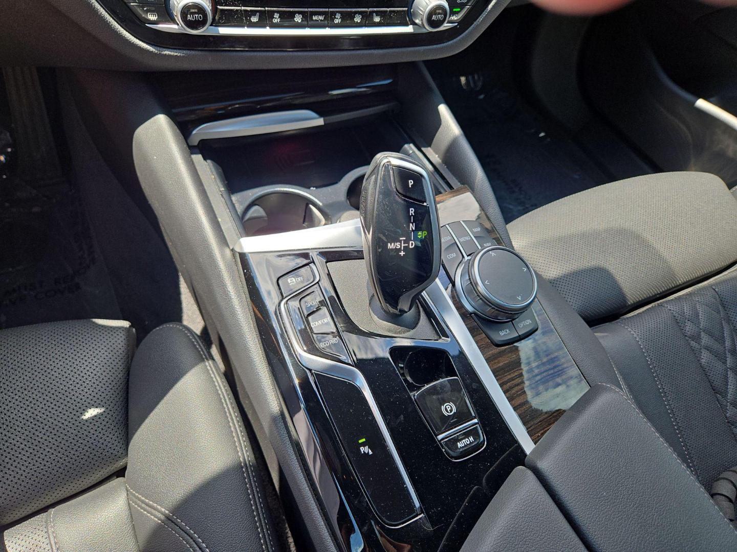 2023 BMW 5 Series 530i - Photo 22