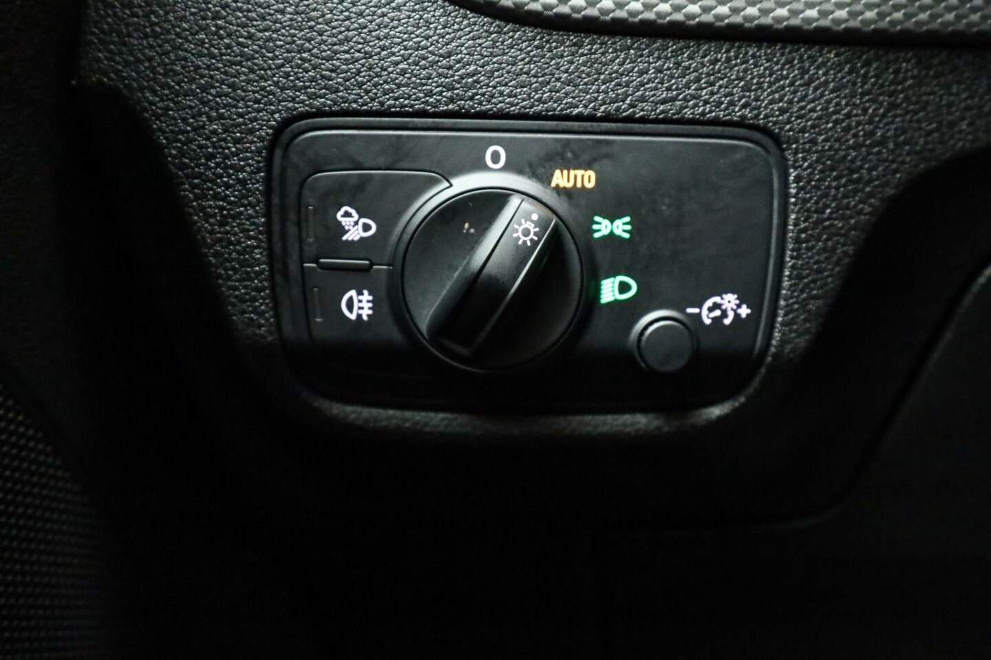 Bild über Audi Q2 advanced 30 TDI S tronic - für weitere Informationen kontaktieren Sie den Audi Partner