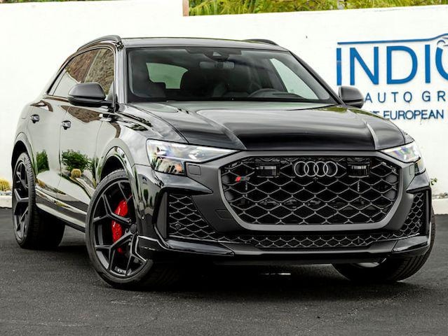 2026 Audi RS Q8 SUV performance