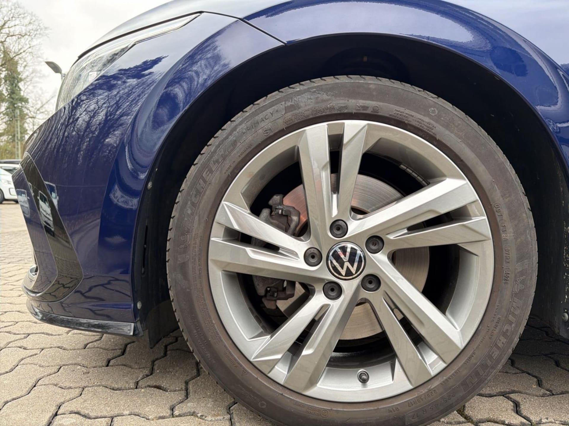 Volkswagen Golf Variant R-Line