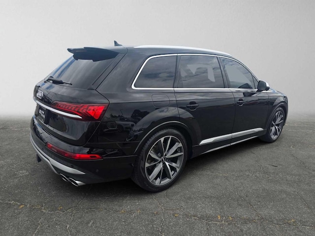 2023 Audi SQ7
