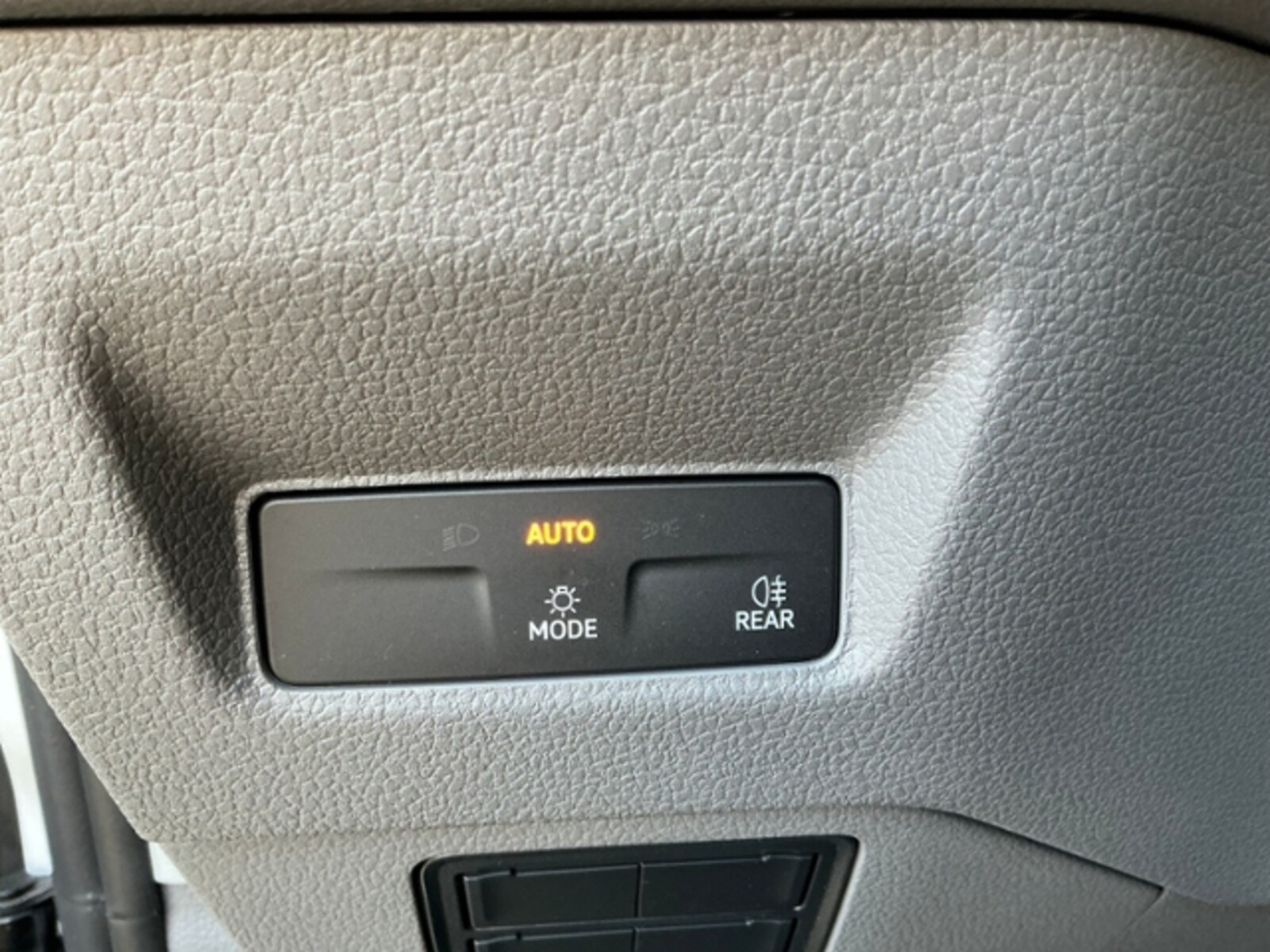 Volkswagen Crafter Kasten mittlerer Radstand – Bild 26