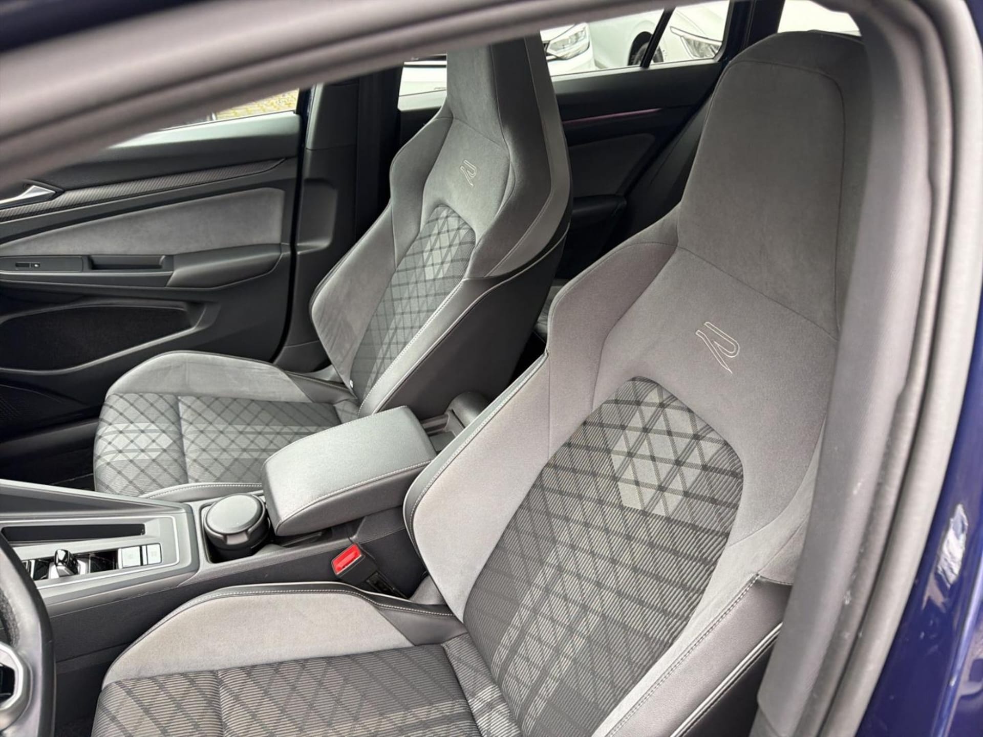 Volkswagen Golf Variant R-Line