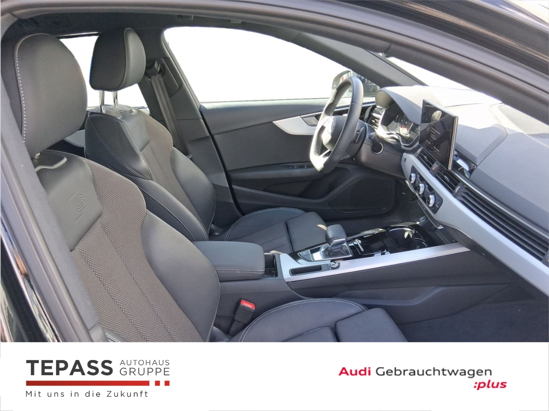 Audi A4 Avant S line