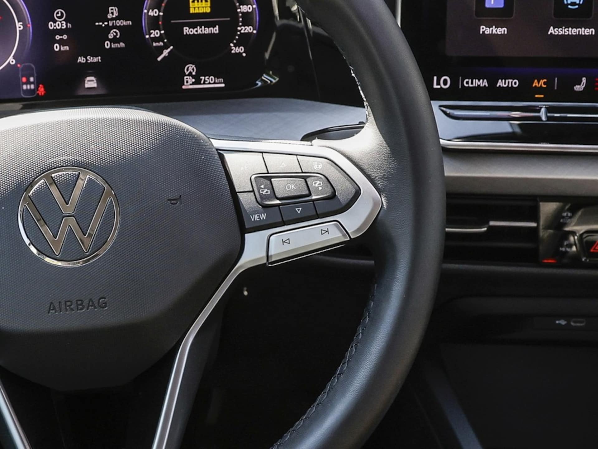Volkswagen Golf Life