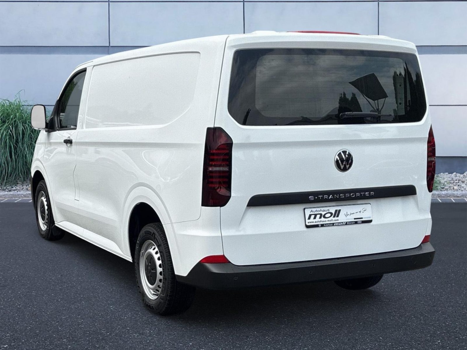 Volkswagen Transporter Kasten kurzer Radstand – Bild 3