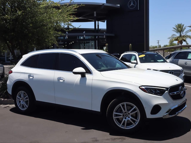 2025 Mercedes-Benz GLC 300